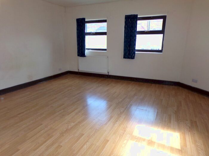 1 Bedroom Flat To Rent In Adine Road, Plaistow, London, E13