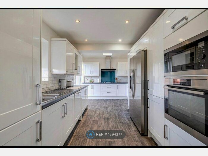 3 Bedroom Semi-Detached House To Rent In Goyt Road, Cheshire, SK12