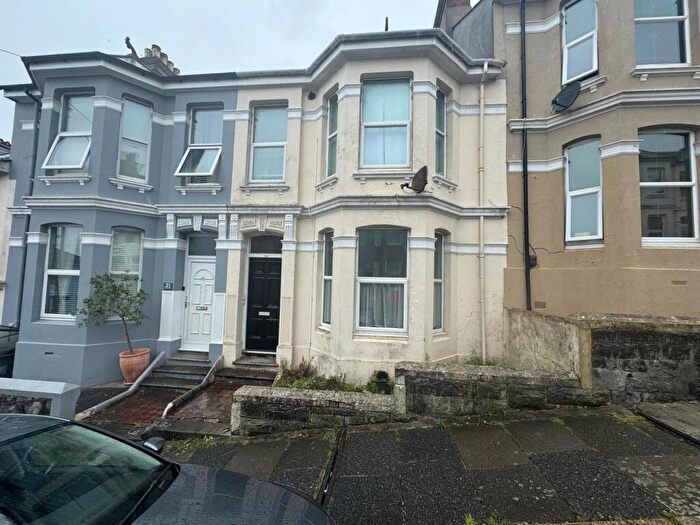 1 Bedroom Flat To Rent In Cecil Avenue, PL4