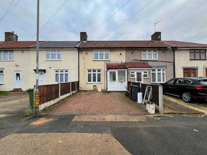 3 Bedroom Terraced House To Rent In Easebourne Road, Becontree, Dagenham, RM8
