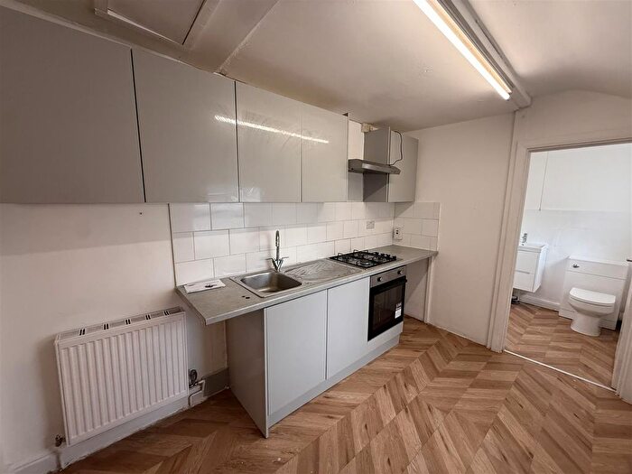 1 Bedroom Flat To Rent In Haywood Street, Leek, ST13