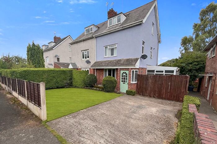 4 Bedroom Semi Detached House For Sale In Hazel Grove, Wolverhampton, WV5