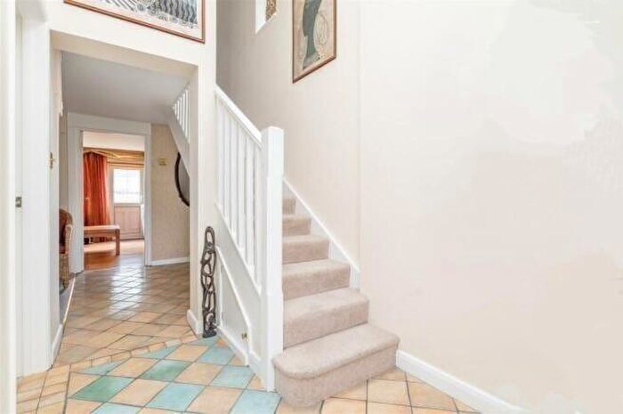 4 Bedroom Detached House For Sale In Astwick Road, Stotfold, Hitchin, SG5