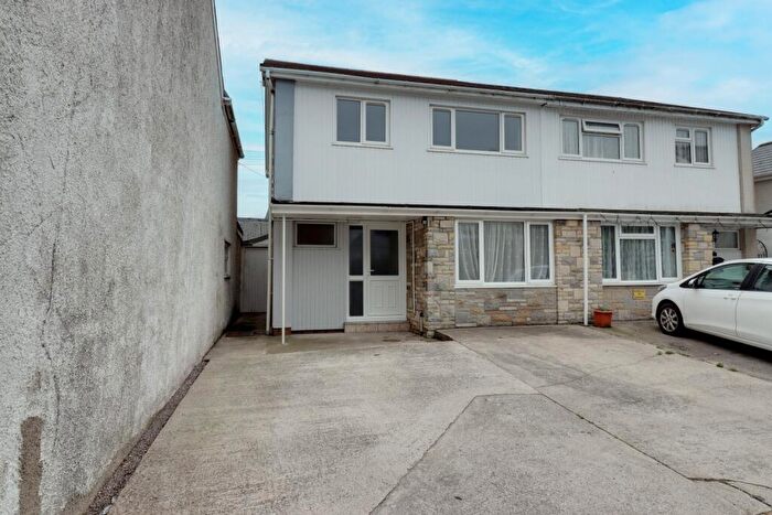 3 Bedroom Semi-Detached House For Sale In Philadelphia Road, Porthcawl, CF36