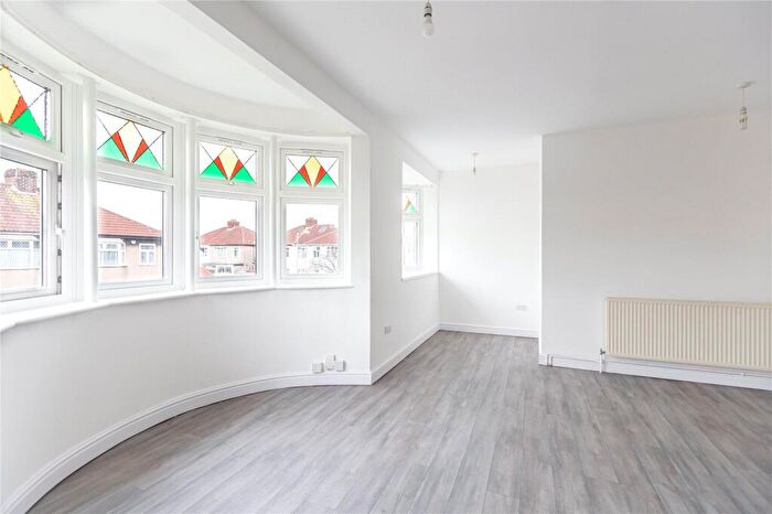 1 Bedroom Apartment To Rent In Symington Road, Fishponds, Bristol, BS16