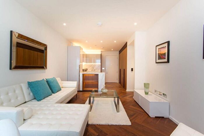 1 Bedroom Flat To Rent In Ambassador Building, Nine Elms, SW11