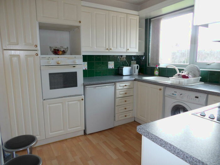 1 Bedroom Apartment To Rent In Hipley Close, Chesterfield, S40