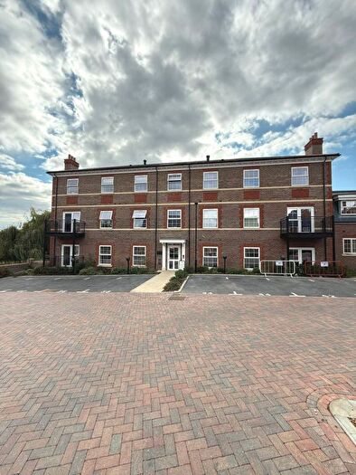 2 Bedroom Flat To Rent In Manor House, Bray Wick, SL6