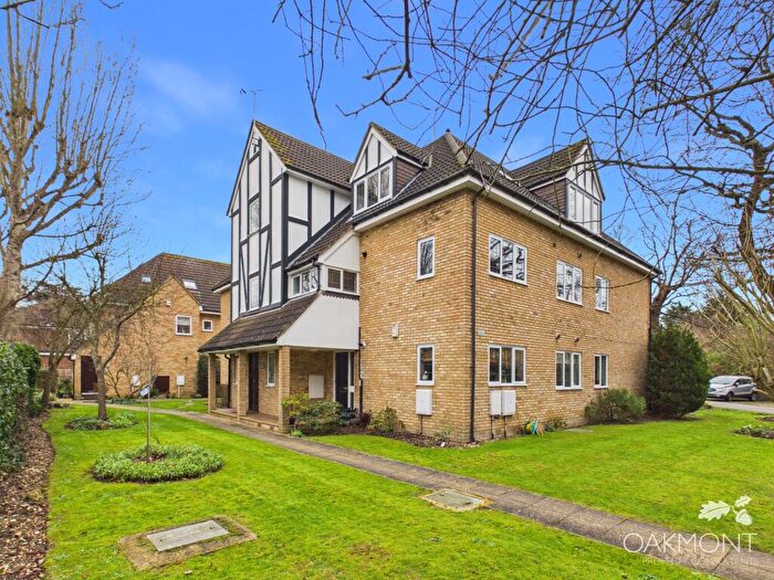 2 Bedroom Apartment For Sale In Bowers, Emerson Park, Hornchurch, RM11