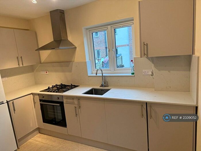 2 Bedroom Flat To Rent In Brighton Road, Purley, CR8