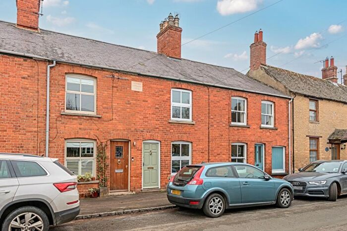 2 Bedroom Terraced House For Sale In Victoria Cottages, Bampton, OX18