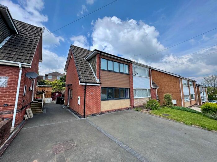 3 Bedroom Semi-Detached House To Rent In Brisbane Drive, Bramcote, NG9