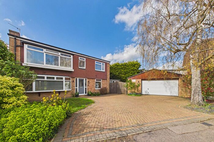 4 Bedroom Detached House For Sale In The Paddock, Eaton Ford, St. Neots, Cambridgeshire, PE19