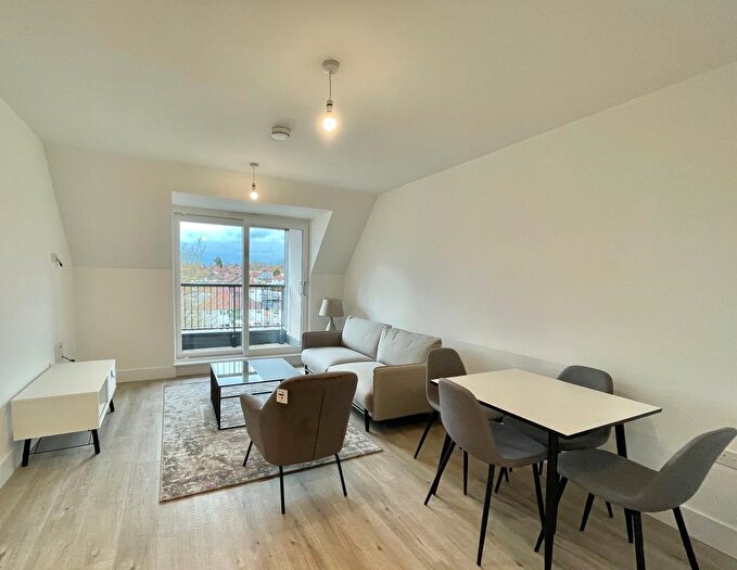 1 Bedroom Flat To Rent In St. Albans Road, Watford, WD24