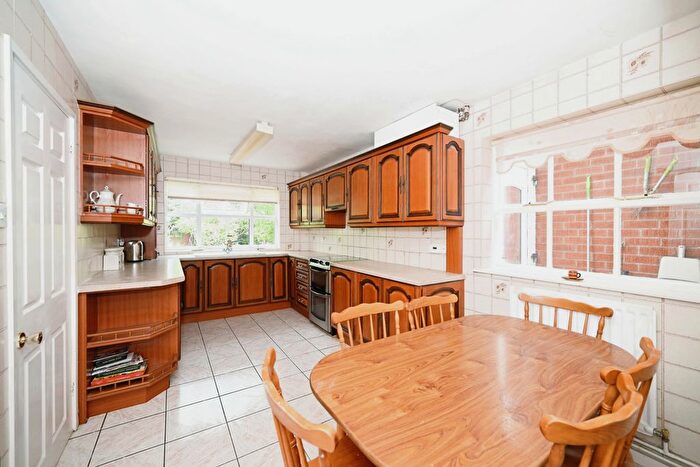 5 Bedroom Detached House For Sale In Bawnmore Road, Bilton, Rugby, CV22