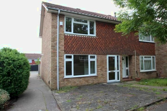 2 Bedroom End Of Terrace House To Rent In Buckland Road, Orpington, Kent, BR6
