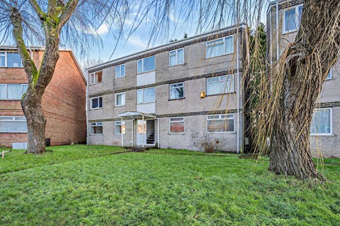 2 Bedroom Flat To Rent In Roehampton Court, Cranleigh Rise, Cardiff, CF3