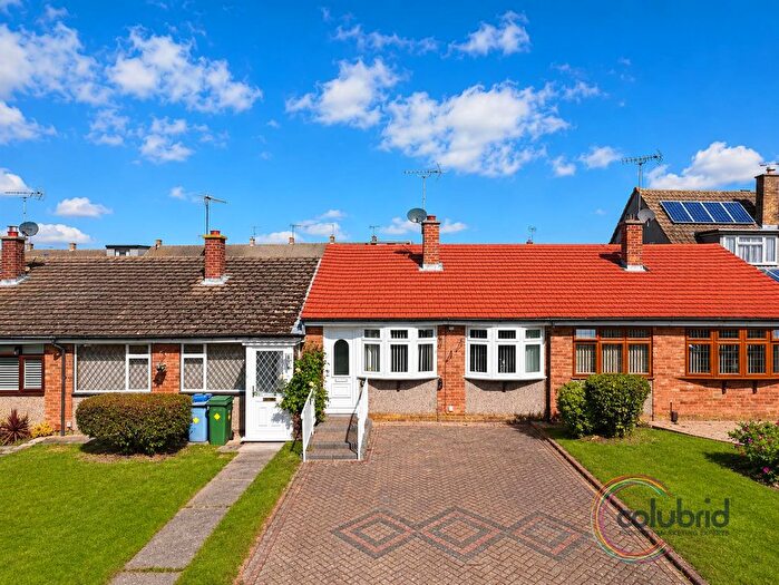 2 Bedroom Terraced Bungalow For Sale In Markhams, Stanford-Le-Hope, SS17