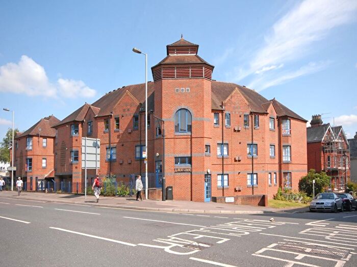 1 Bedroom Flat To Rent In Andover Road, Winchester, Hampshire, SO23