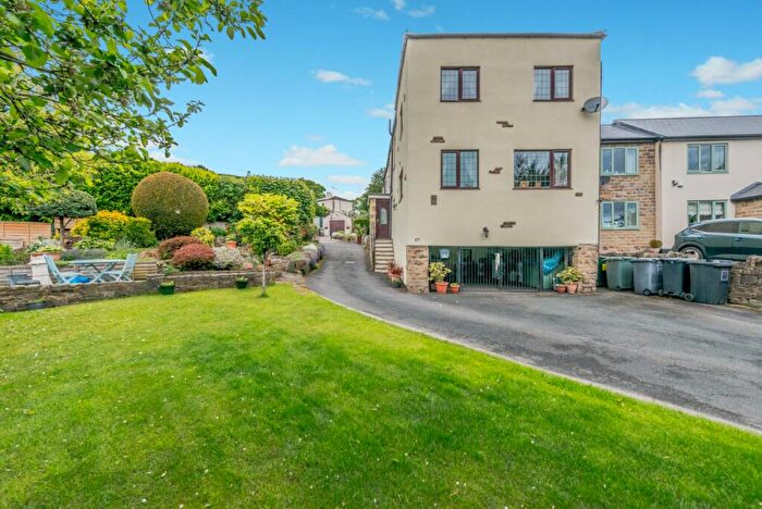 2 Bedroom Terraced House For Sale In Knowles Lane, Gomersal, Cleckheaton, West Yorkshire, BD19