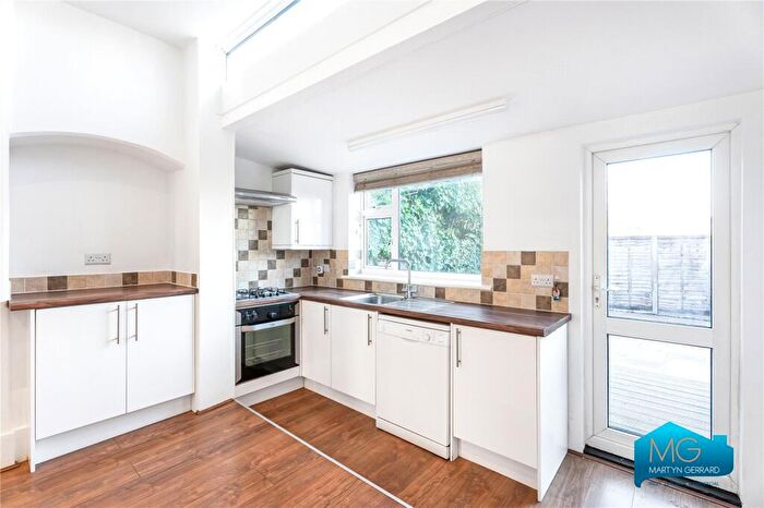 3 Bedroom Terraced House To Rent In Leopold Road, East Finchley, London, N2