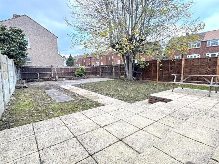 2 Bedroom Semi-Detached Bungalow To Rent In Norman Road, Belvedere, DA17