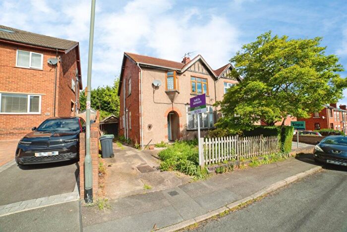 3 Bedroom Semi Detached House For Sale In Howitt Street, Heanor, DE75