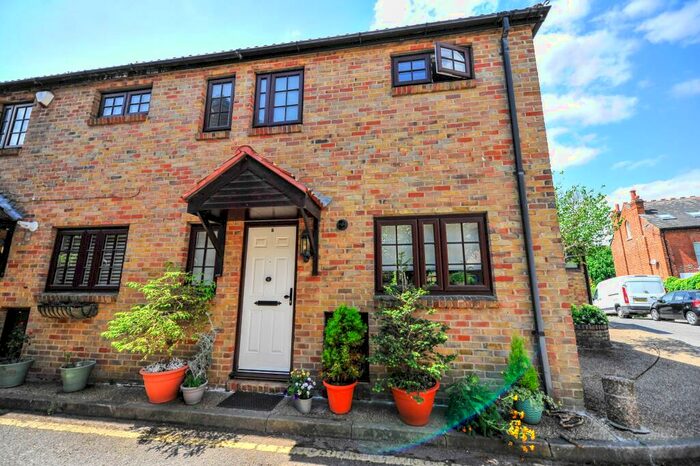 3 Bedroom Semi-Detached House To Rent In The Farthings, Kingston, KT2