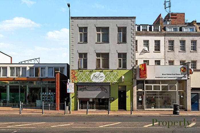 6 Bedroom Terraced House For Sale In Commercial Road, London, E14