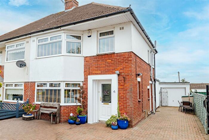 3 Bedroom Semi-Detached House For Sale In Ridgeway Road, Barry, CF62