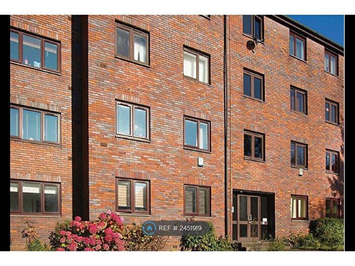 3 Bedroom Flat To Rent In Hmo Licenced - Hanover Court, Glasgow, G1