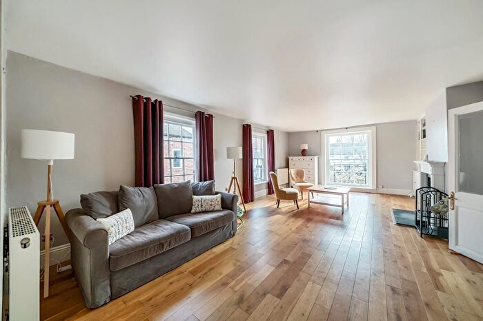 2 Bedroom Maisonette To Rent In Mill Lane, Wallingford, OX10