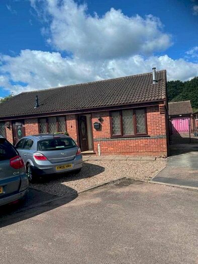 1 Bedroom Bungalow To Rent In Poppy Close, Leicester, LE2