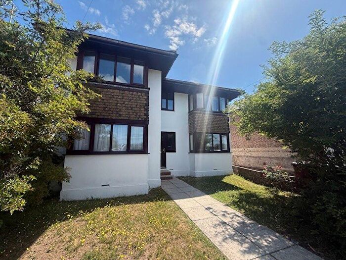 1 Bedroom Flat To Rent In Florence Road, Chichester, PO19