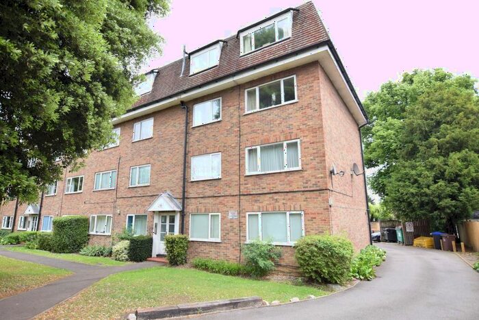 2 Bedroom Flat To Rent In Sutton Common Road, Sutton, SM1