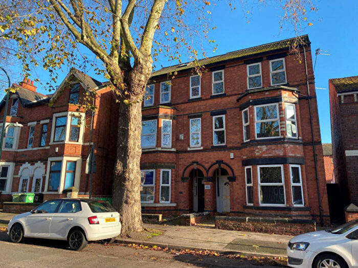 4 Bedroom Semi-Detached House To Rent In Lenton Boulevard, Lenton, Nottingham, NG7