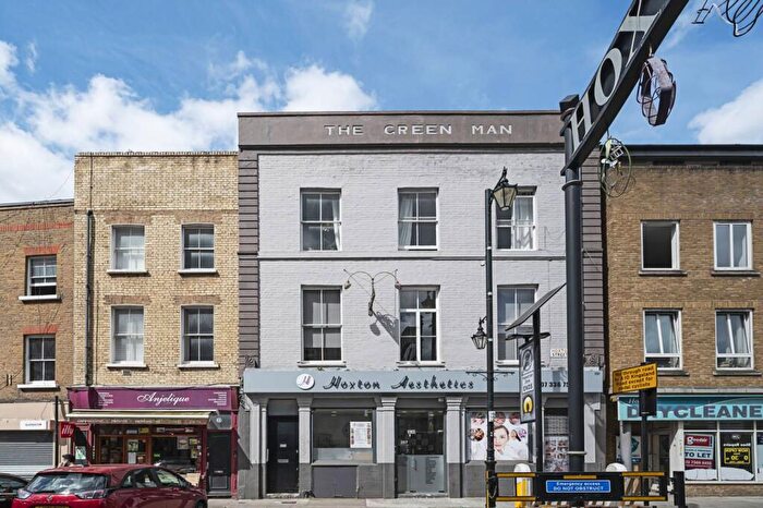 2 Bedroom Flat To Rent In Hoxton Street, Hoxton, London, N1