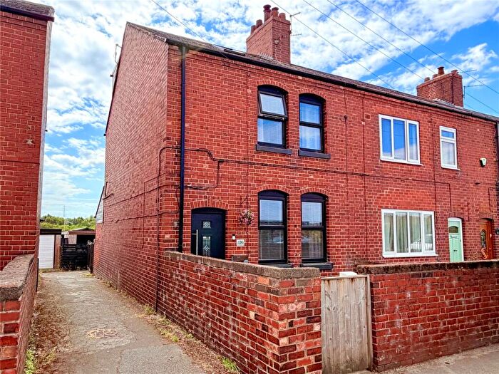 4 Bedroom End Of Terrace House For Sale In Everill Gate Lane, Wombwell, Barnsley, S73