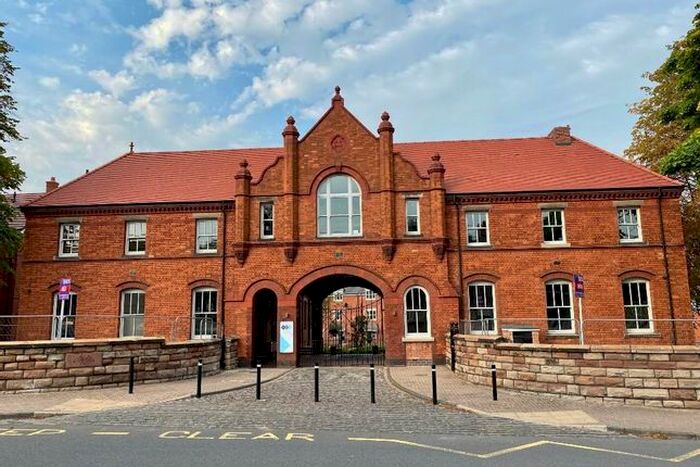 2 Bedroom Flat To Rent In West Lodge, Raddlebarn Road, Selly Oak, Birmingham, B29