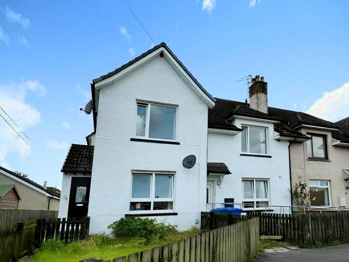 3 Bedroom Flat For Sale In Balfour Place, Milton Of Balgonie, Glenrothes, KY7