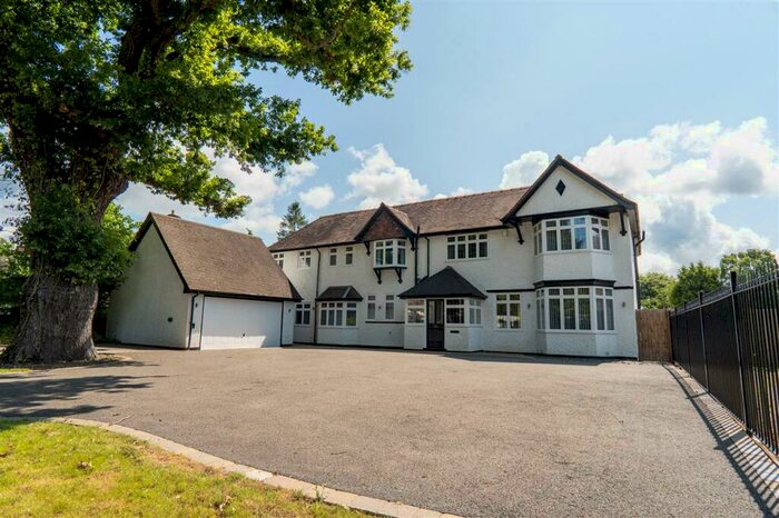 5 Bedroom Detached House To Rent In St Bernards Road, Solihull, B92