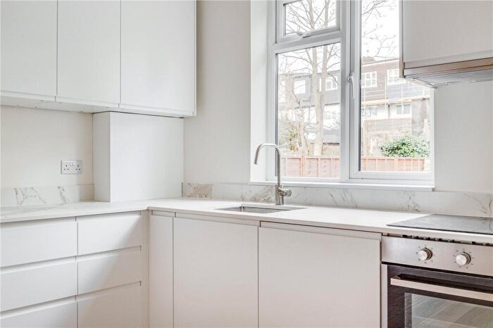 2 Bedroom Apartment To Rent In Clifford Gardens, Kensal Rise, London, NW10