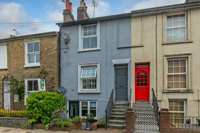 1 Bedroom Flat To Rent In North Walls, Winchester, SO23