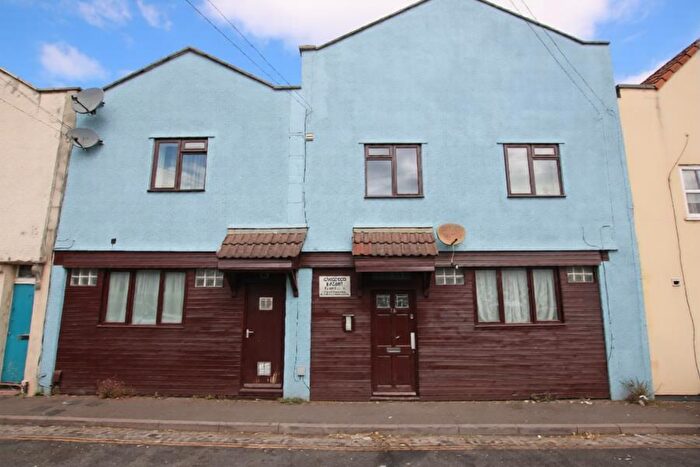2 Bedroom Flat To Rent In Chester Court - Easton, BS5