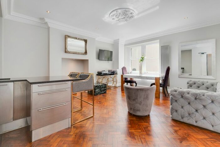 2 Bedroom Flat To Rent In Bedford Avenue, London, WC1B