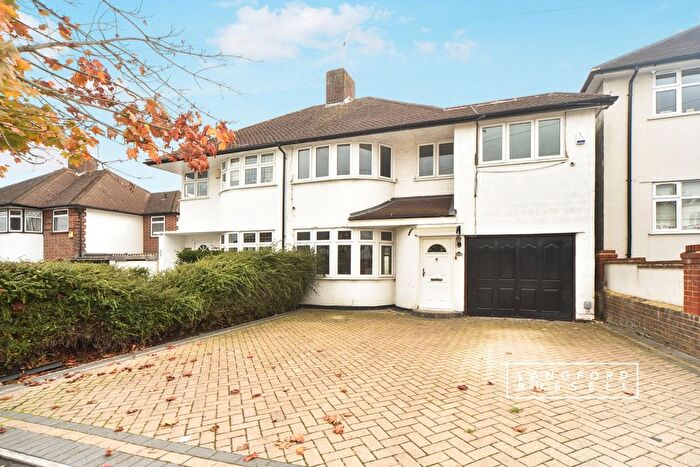 4 Bedroom Semi-Detached House To Rent In Domonic Drive, London, SE9