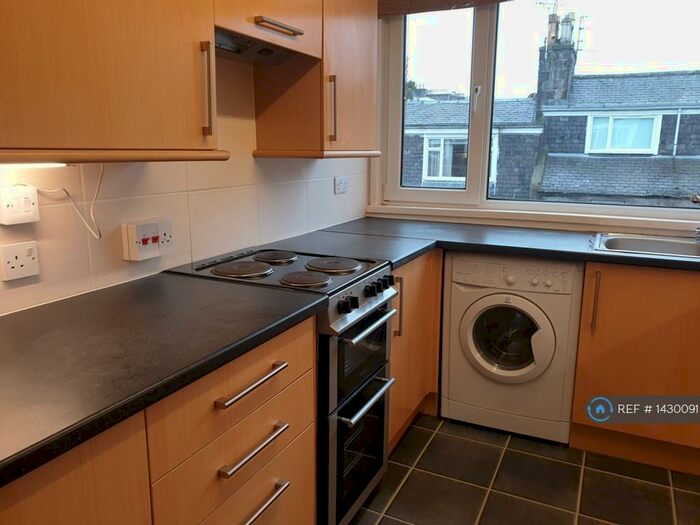 1 Bedroom Flat To Rent In Bank Street, Aberdeen, AB11
