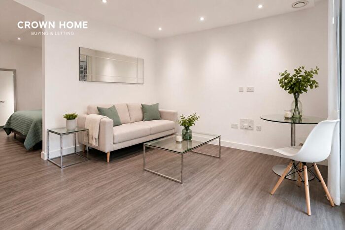 Apartment To Rent In Meranti House, Alie Street, Goodman's Fields, Alie Street, Aldgate, E1