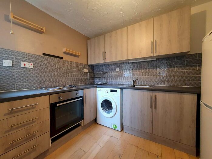 1 Bedroom Flat To Rent In Somerset Gardens, Creighton Road, London, N17