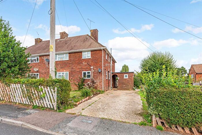 2 Bedroom Maisonette For Sale In Greensey, Ragged Appleshaw, Andover, SP11